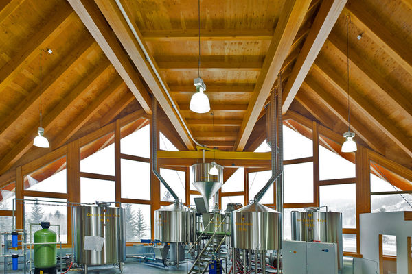 Grizzly-Paw-Brewery-Alberta-Canadian-Timberframes-Interior